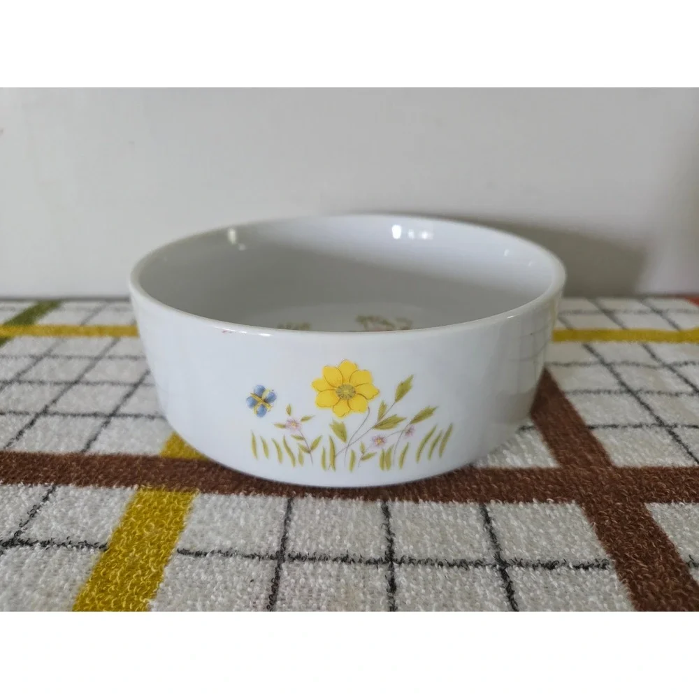 Country Flowers by Andrea Oven to Table Cookware Floral Bowl 6.25 inch Vintage